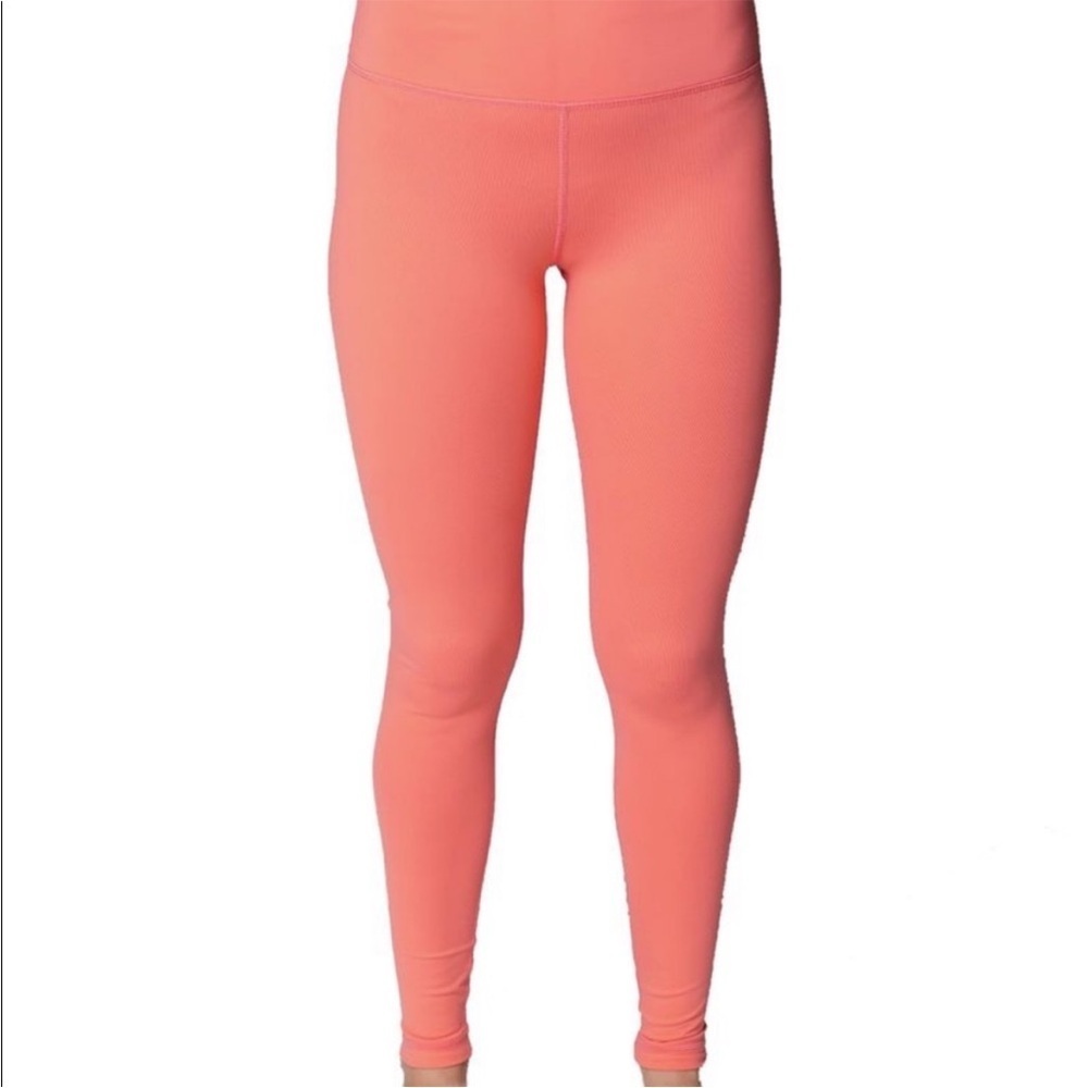 Vimmia High Waisted 7/8 Leggings in Coral